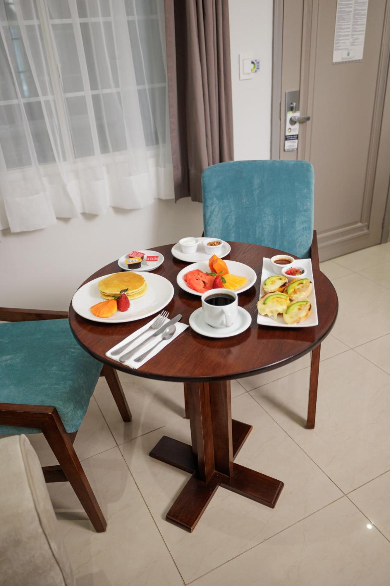 Hotel Suites Mexico Plaza Leon Campestre León Exterior foto